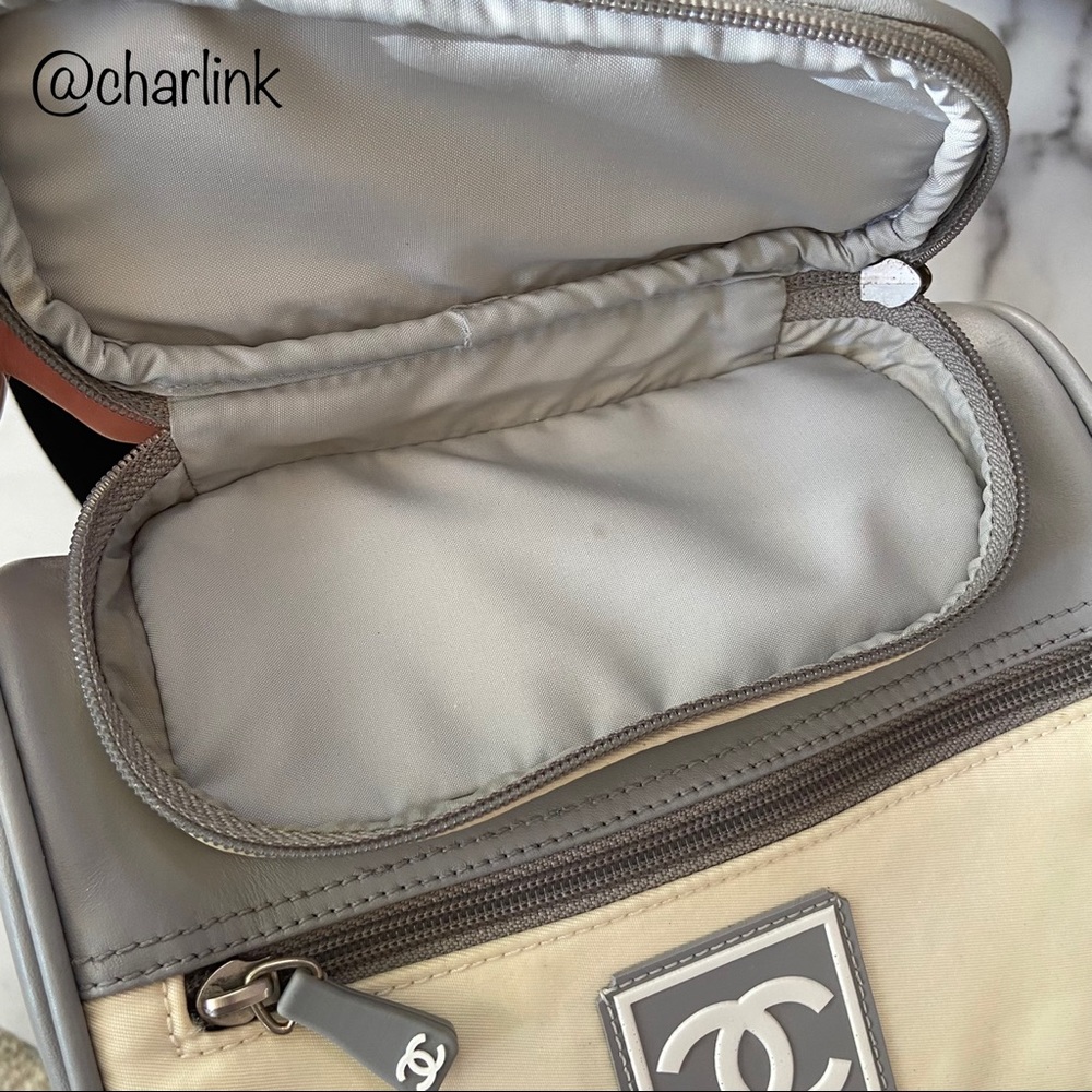 ❌SOLD❌ CHANEL mini backpack - Authentic Vintage - Picture 13 of 16